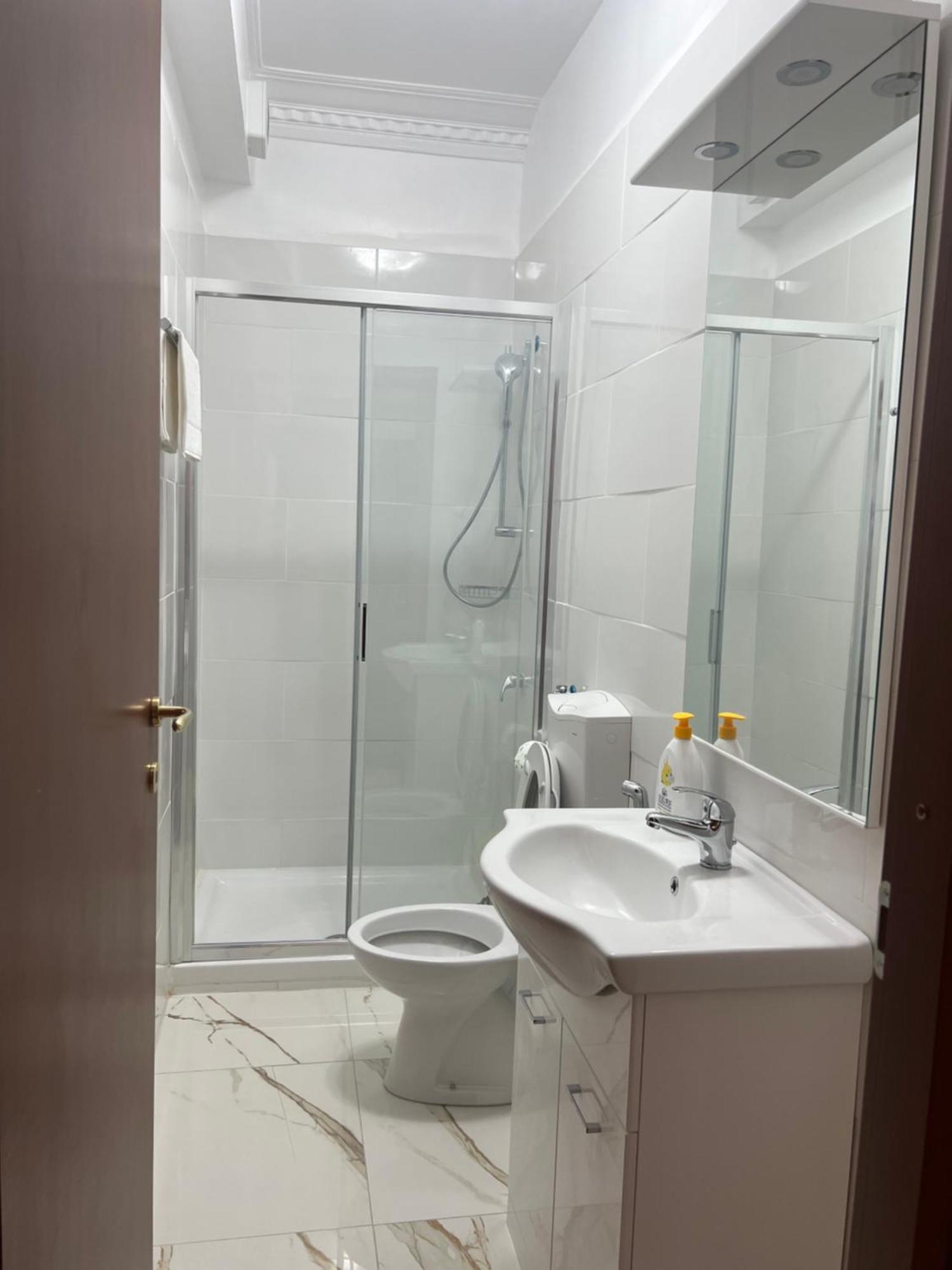 Termini Gioberti Bed & Breakfast Рим Екстериор снимка
